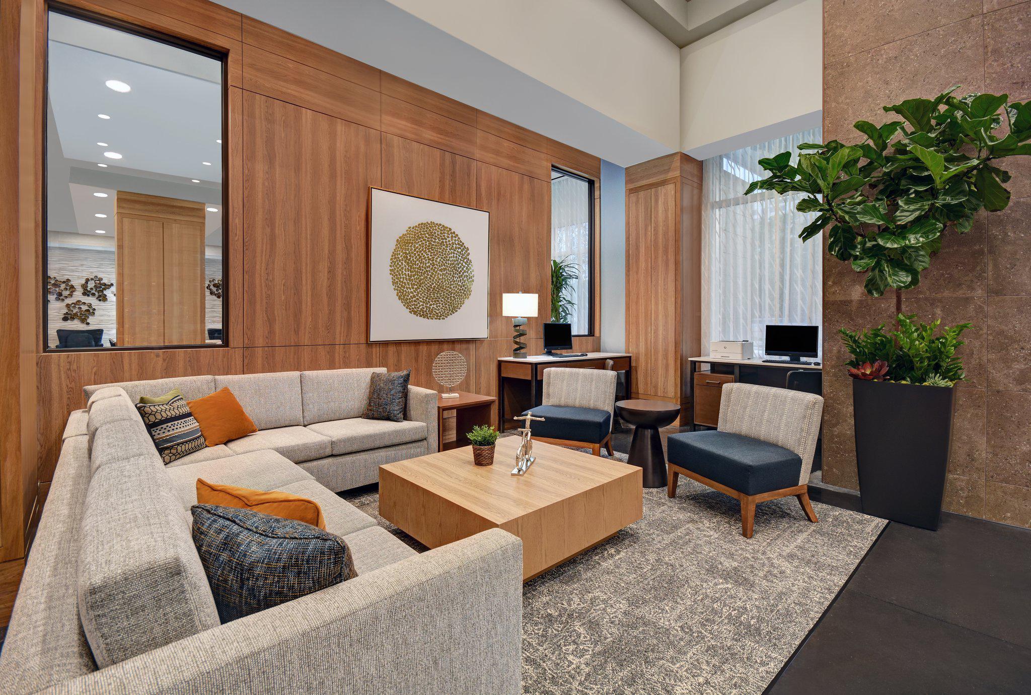 Фото Holiday Inn Express Houston - Galleria Area, an Ihg Hotel