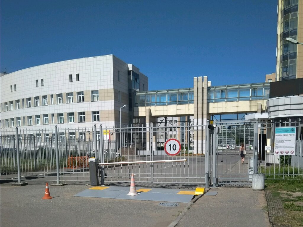 Polyclinic for adults Clinical infectious diseases hospital named after S. P. Botkin, Saint Petersburg, photo