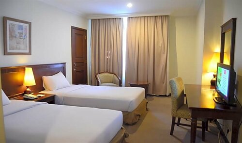 Гостиница M-Regency Hotel Makassar в Макасаре
