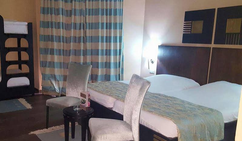 Фото Fiesta Beach