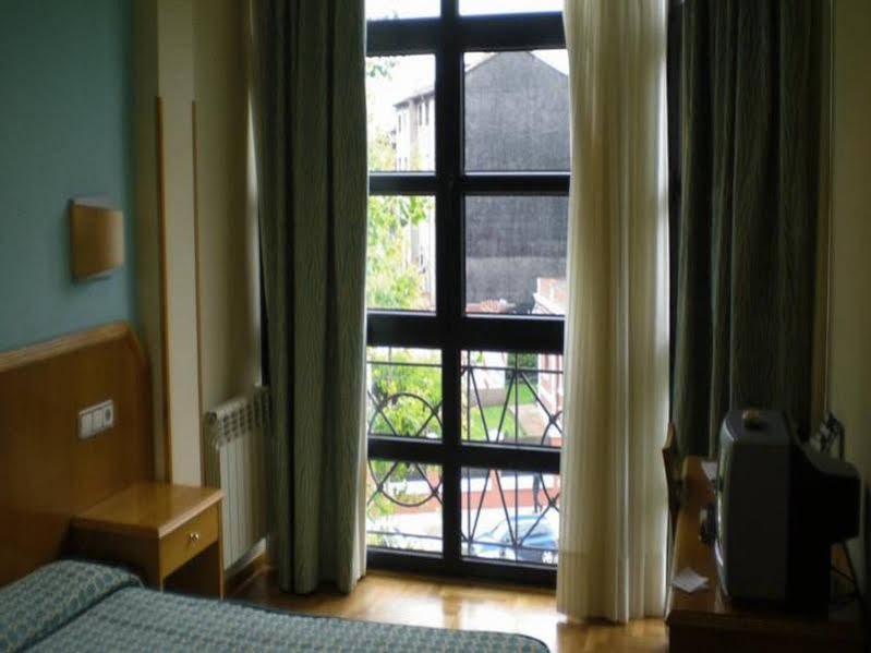Фото Hotel Astures