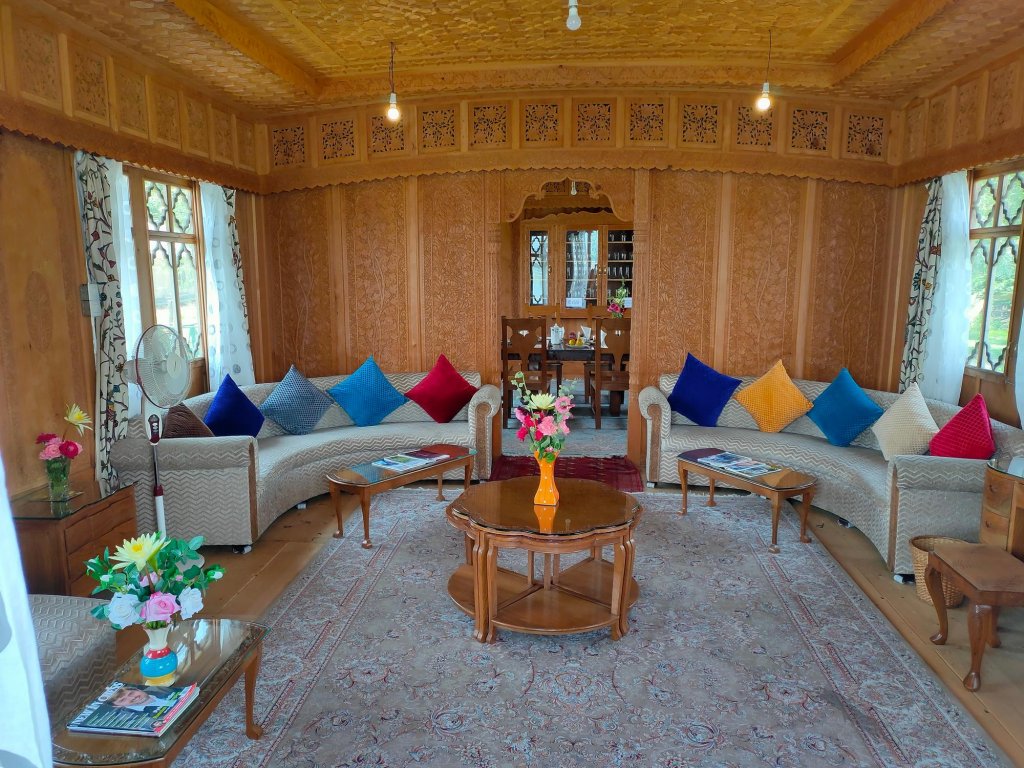 Фото Khilona Group Of Houseboats