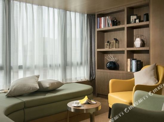 Фото Tianfu Square Serviced Suites by Lanson Place