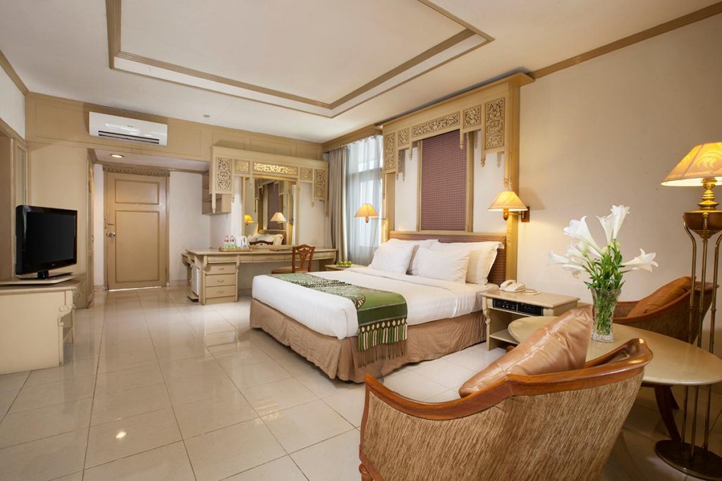 Фото Kusuma Sahid Prince Hotel