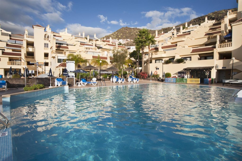 Фото Ramada Residences by Wyndham Costa Adeje