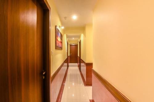 Фото Oyo 4256 Hotel Rajmahal