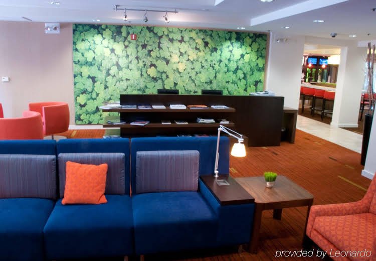 Фото Courtyard by Marriott Stockton