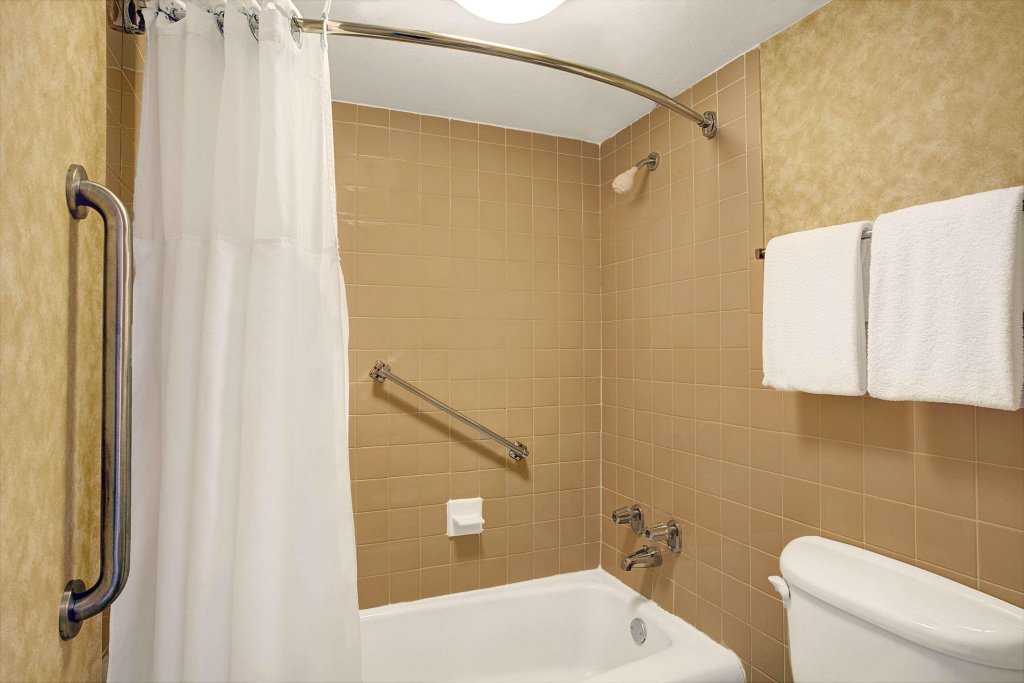 Фото Quality Inn