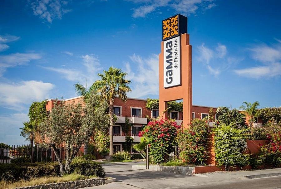 Фото отеля 1