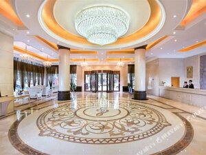 Гостиница Vienna Hotel Yueyang Huarong Avenue Branch