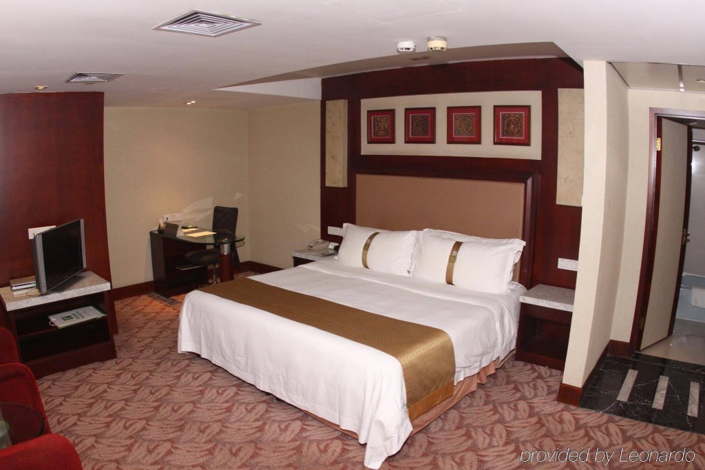 Фото Holiday Inn Hangzhou City Center