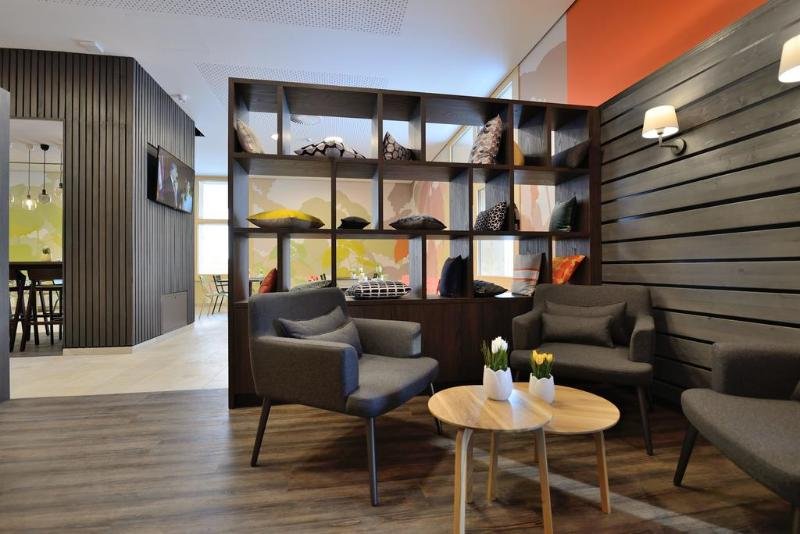 Фото Hwest Hotel Hall