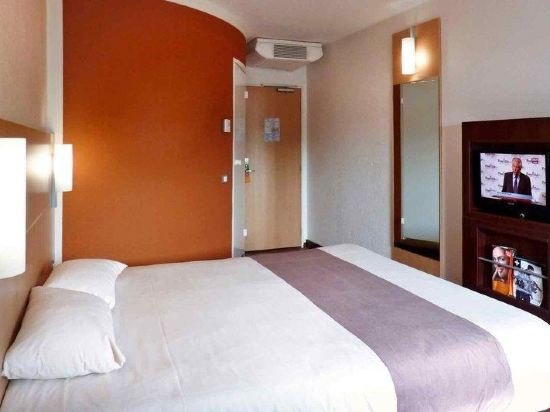 Фото Hotel Inn Design Laon