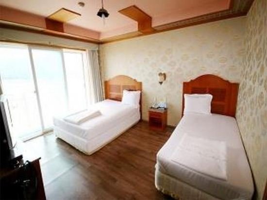 Фото Jangsungpo Beach Hotel