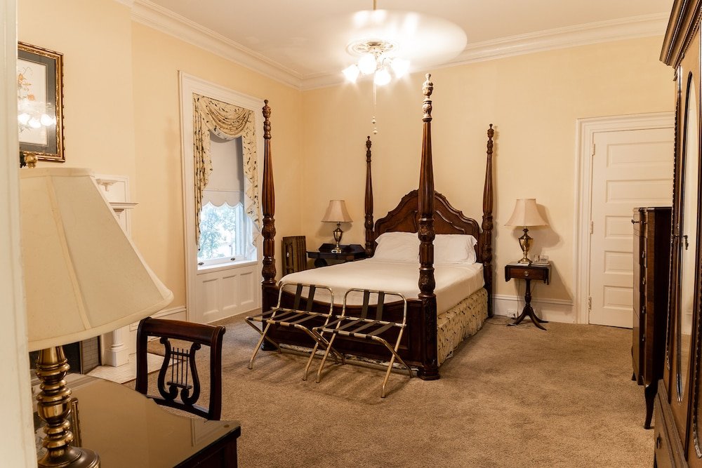 Фото Graystone Inn