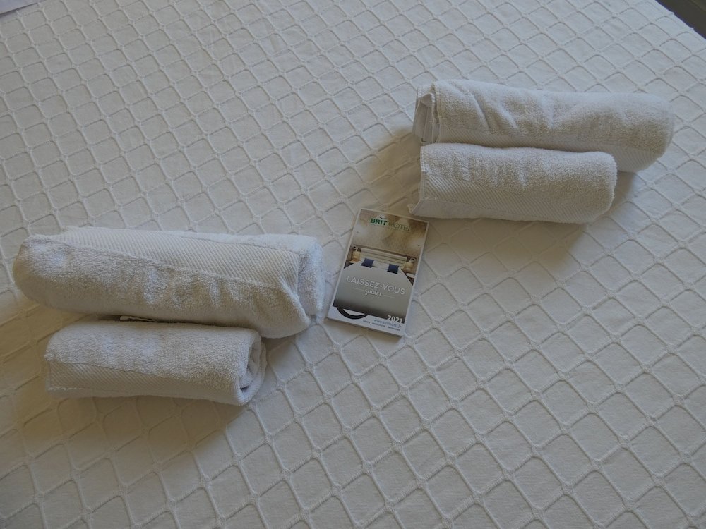 Фото Brit Hotel Des Grands Hommes Bordeaux Centre