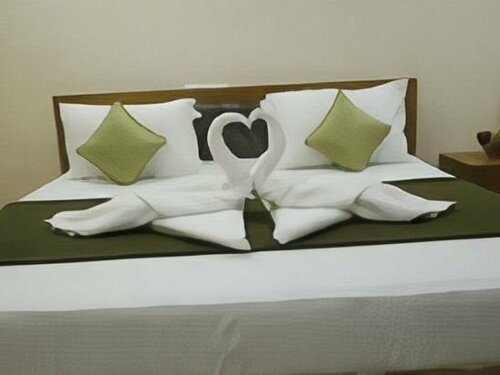 Гостиница Hotel Amirtham Inn
