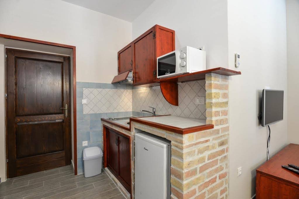 Фото Mimoza Old Town Pula Apartments