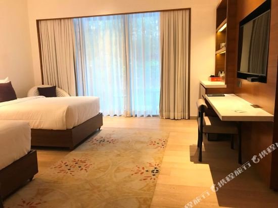 Фото Azaya Beach Resort Goa