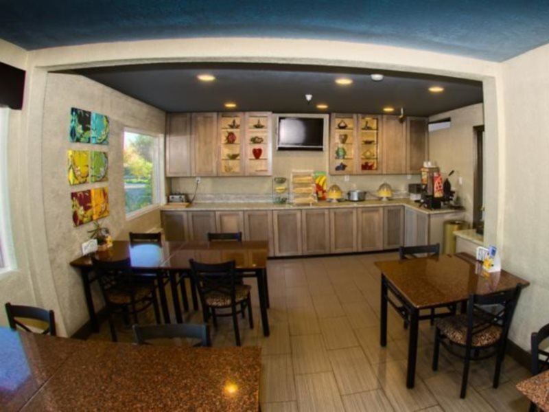 Фото Quality Inn Ontario Airport Convention Center