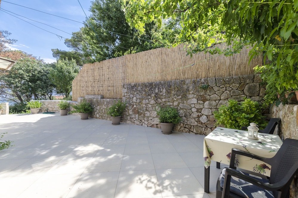 Фото Apartments and Room Caric