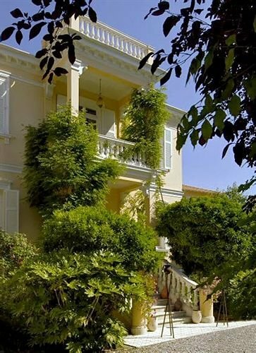 Внешний вид отеля La Villa Sainte Valérie в Антибе, фото 2