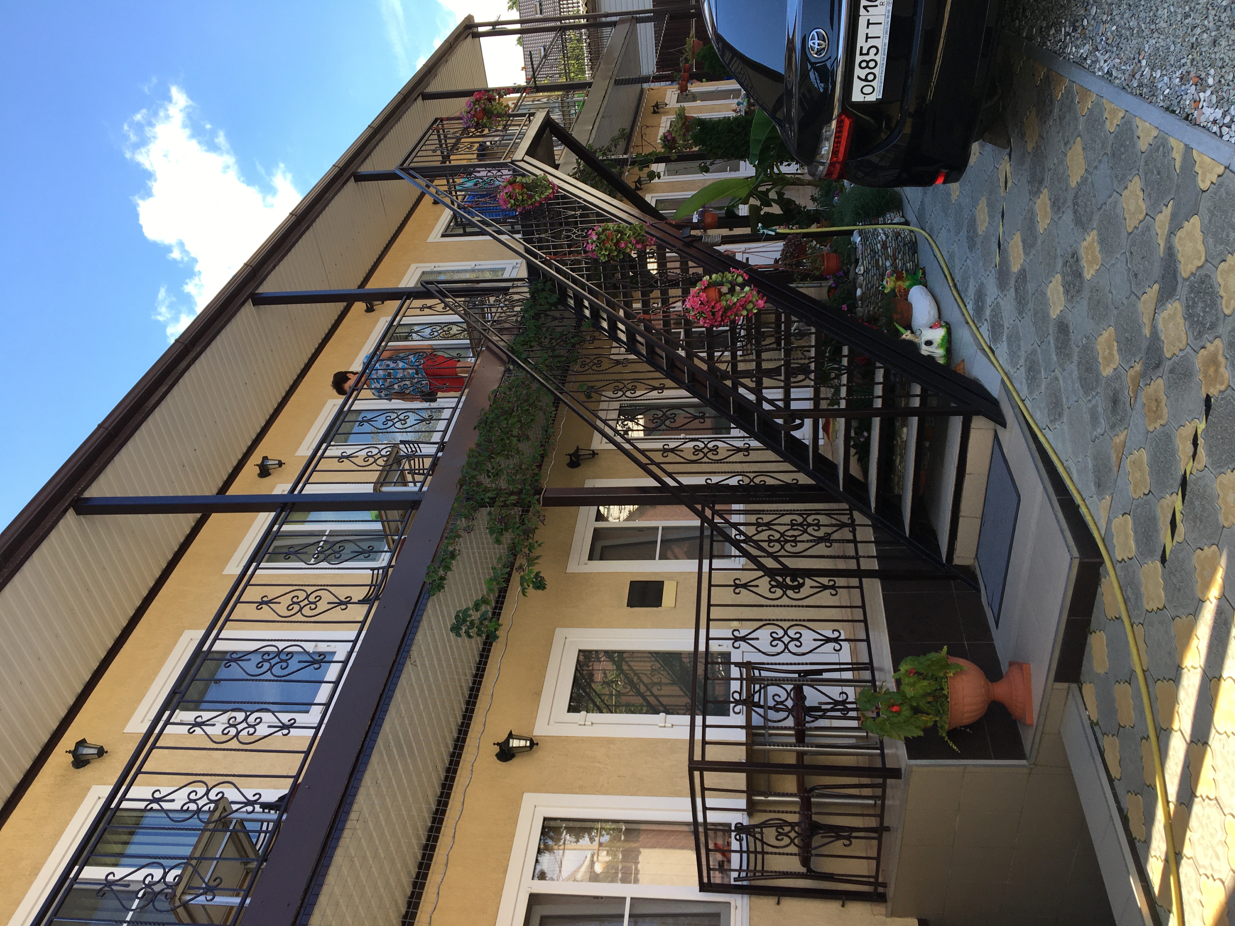 Фото отеля 2