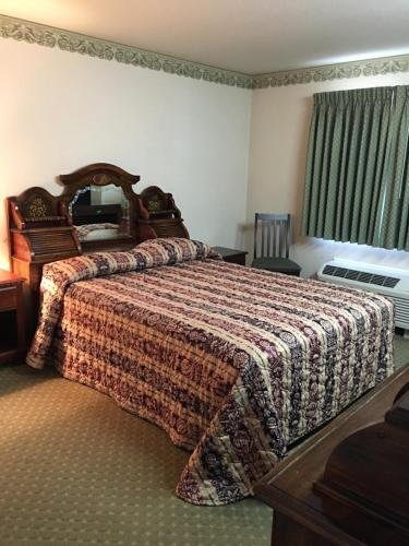 Фото SureStay Hotel by Best Western Castro Valley