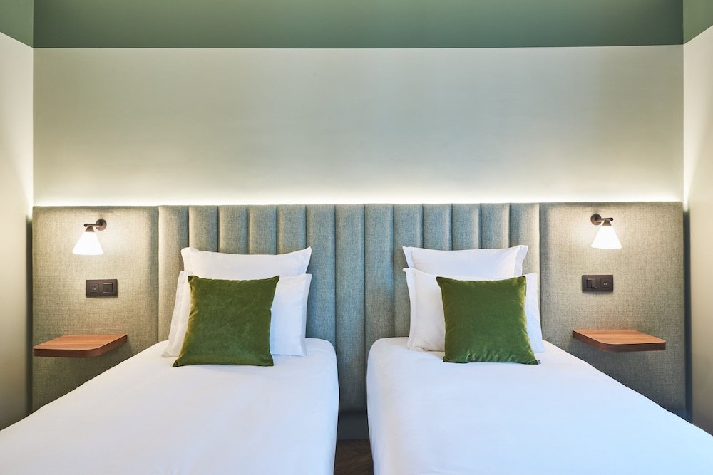 Фото Hotel 10 Opera by HappyCulture