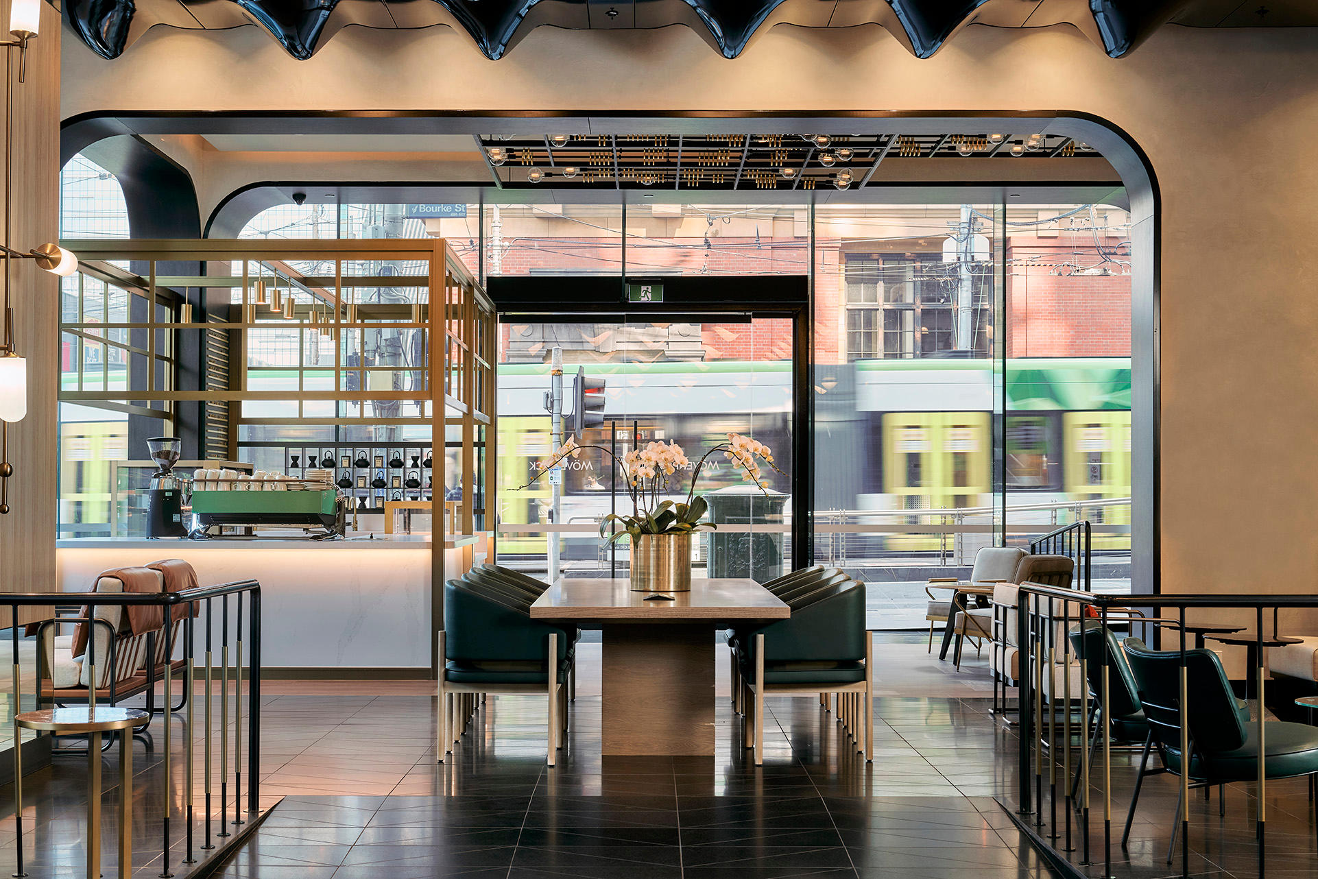 Фото Movenpick Hotel Melbourne on Spencer