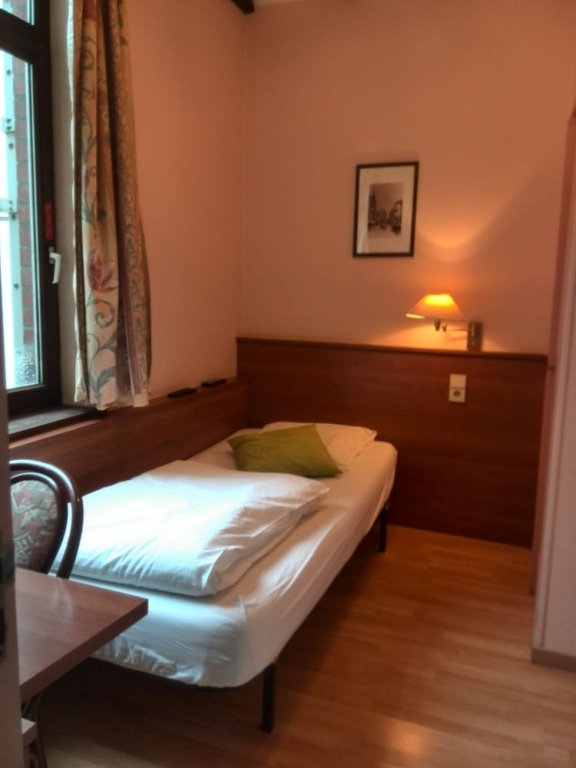 Фото Hotel Sabina