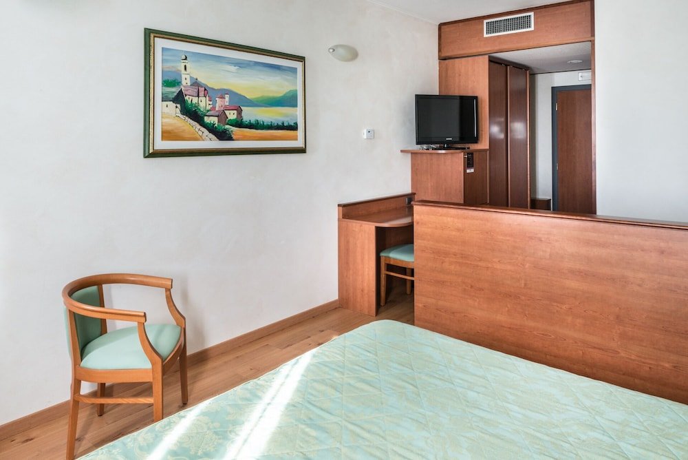 Фото Point Hotel