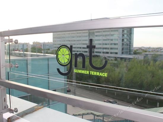 Фото Marriott Executive Apartments Atyrau