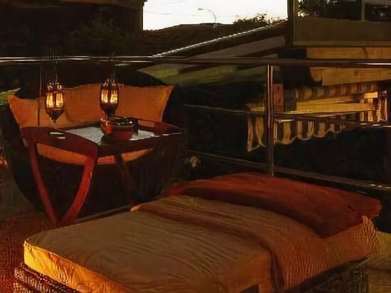Гостиница Hotel el Jardín de Eugenia в Рибадесельях
