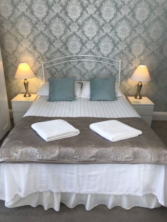 Фото Highcliffe Hotel