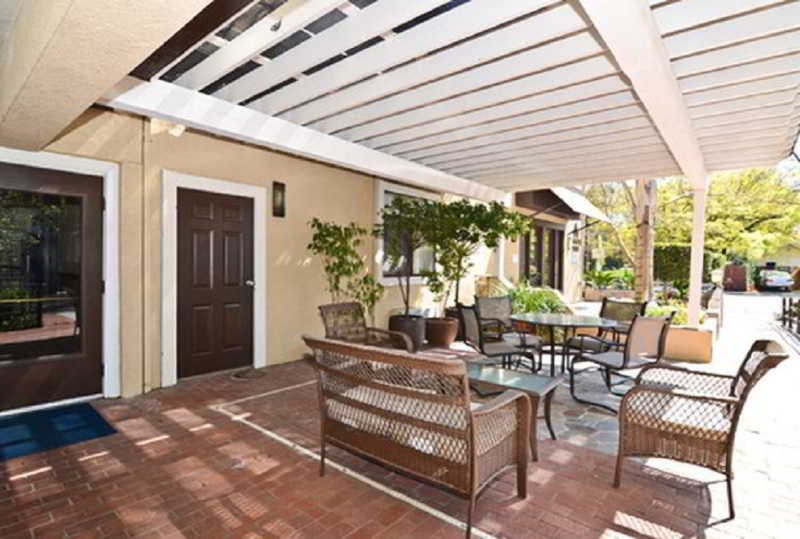 Фото Aggie Inn, Ascend Hotel Collection