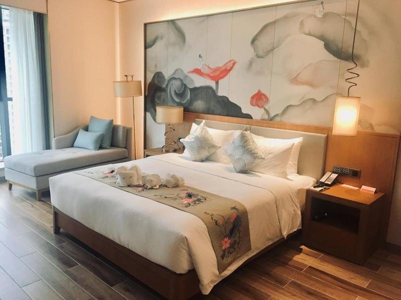 Фото Ramada Plaza Fuxian Lake