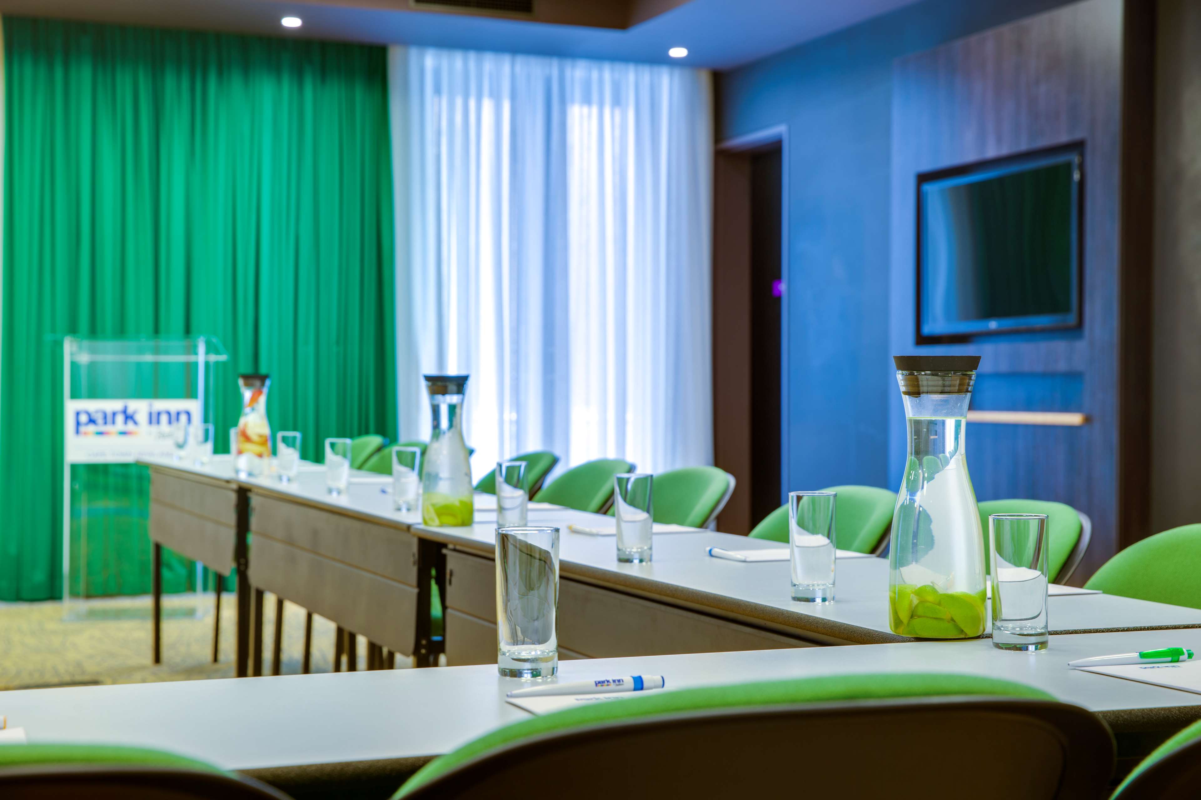 Фото Park Inn by Radisson Cape Town Newlands