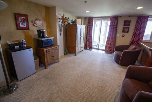 Гостиница Otter Beach Lodges в Хомере