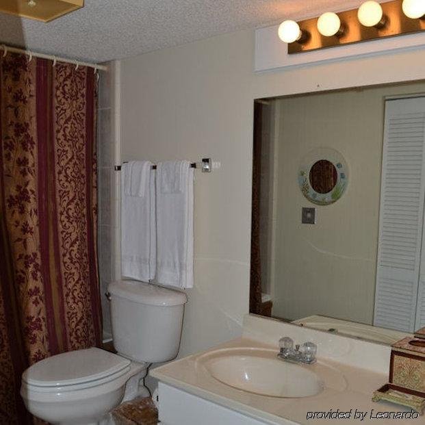 Фото Sunswept Condominiums