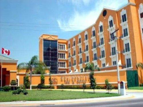 Гостиница Hotel El Camino Inn & Suites в Рейносе