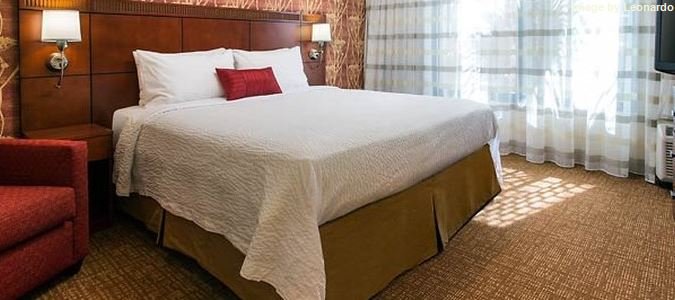 Фото Courtyard by Marriott Costa Mesa South Coast Metro