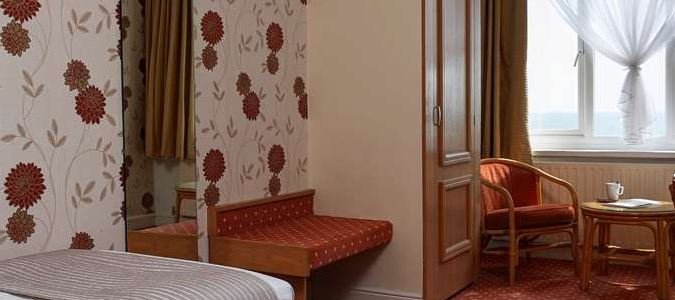 Фото The Royal Beach Hotel