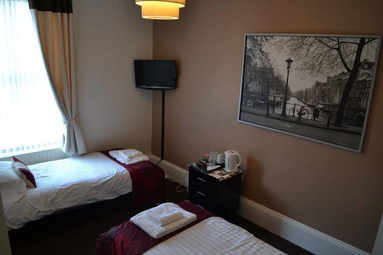 Фото The Acorn Guest House