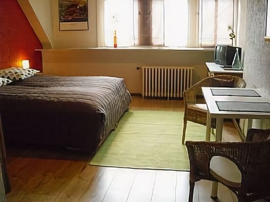 Фото отеля 2