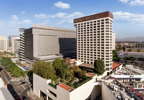 Гостиница DoubleTree by Hilton Hotel Los Angeles Downtown в Лос-Анджелесе