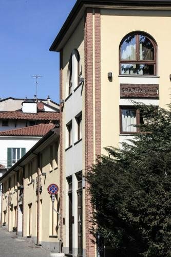 Внешний вид отеля Spazio Bianco - Camere con Cultura в Иврее, фото 1