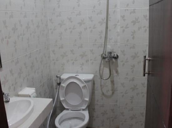 Фото Hotel Ayu Beach Inn