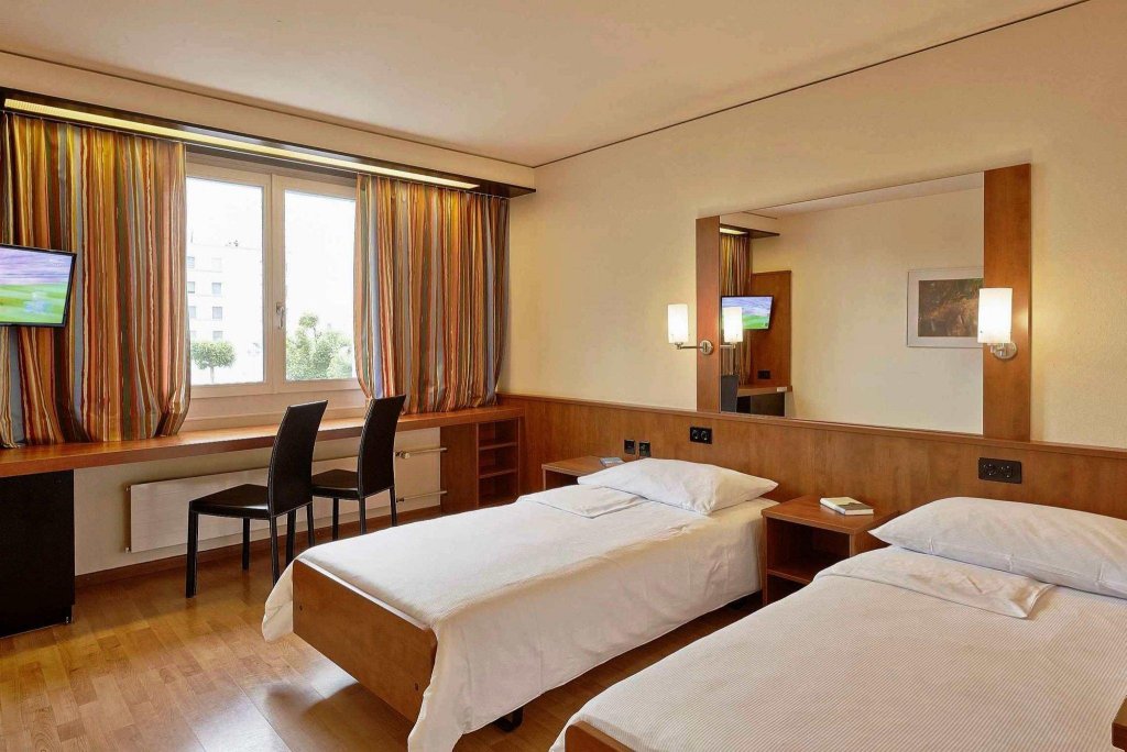 Фото Hotel Arte Spreitenbach