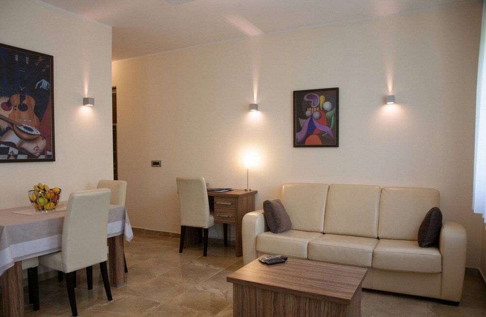 Фото Apia Residence